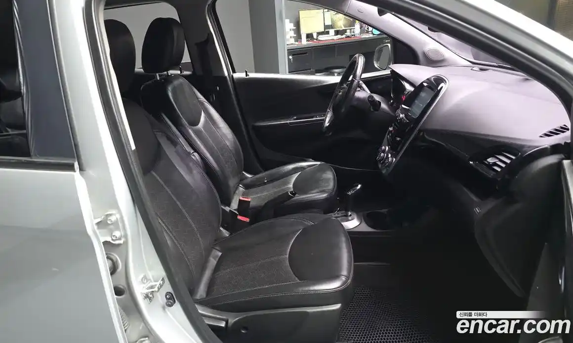 Chevrolet Spark 2016 1.0 Автомат в Москве № 891093, фото 11