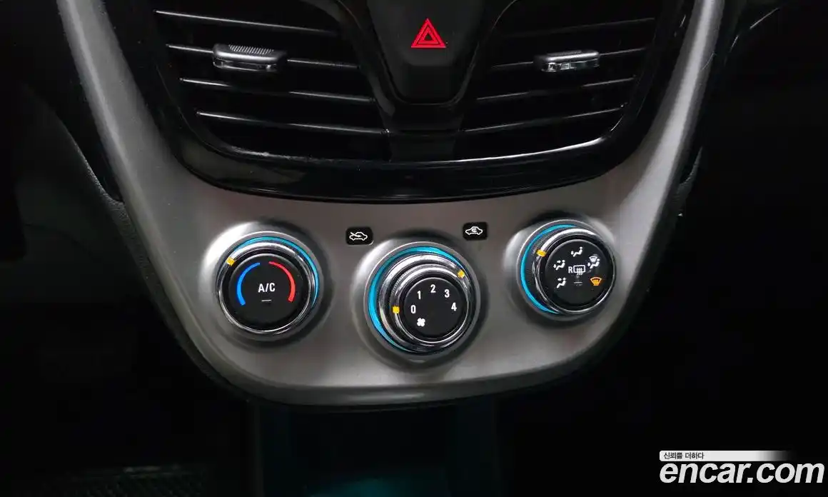 Chevrolet Spark 2016 1.0 Автомат в Москве № 891093, фото 17