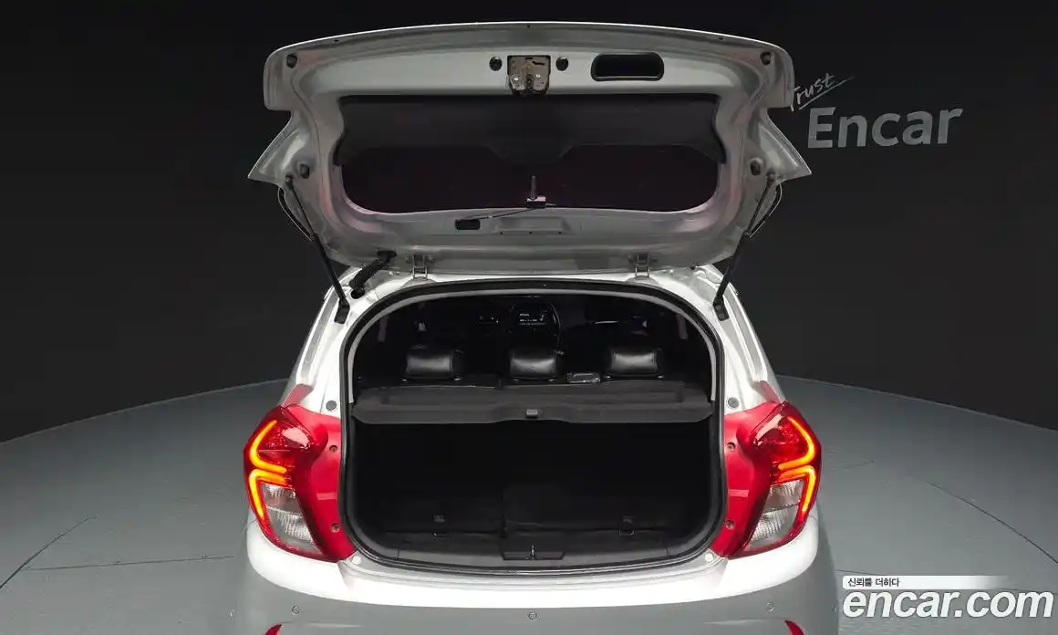 Chevrolet Spark 2016 1.0 Автомат в Москве № 891093, фото 20