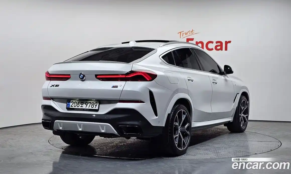 BMW X6 2023 3.0 Автомат в Москве № 891985, фото 2