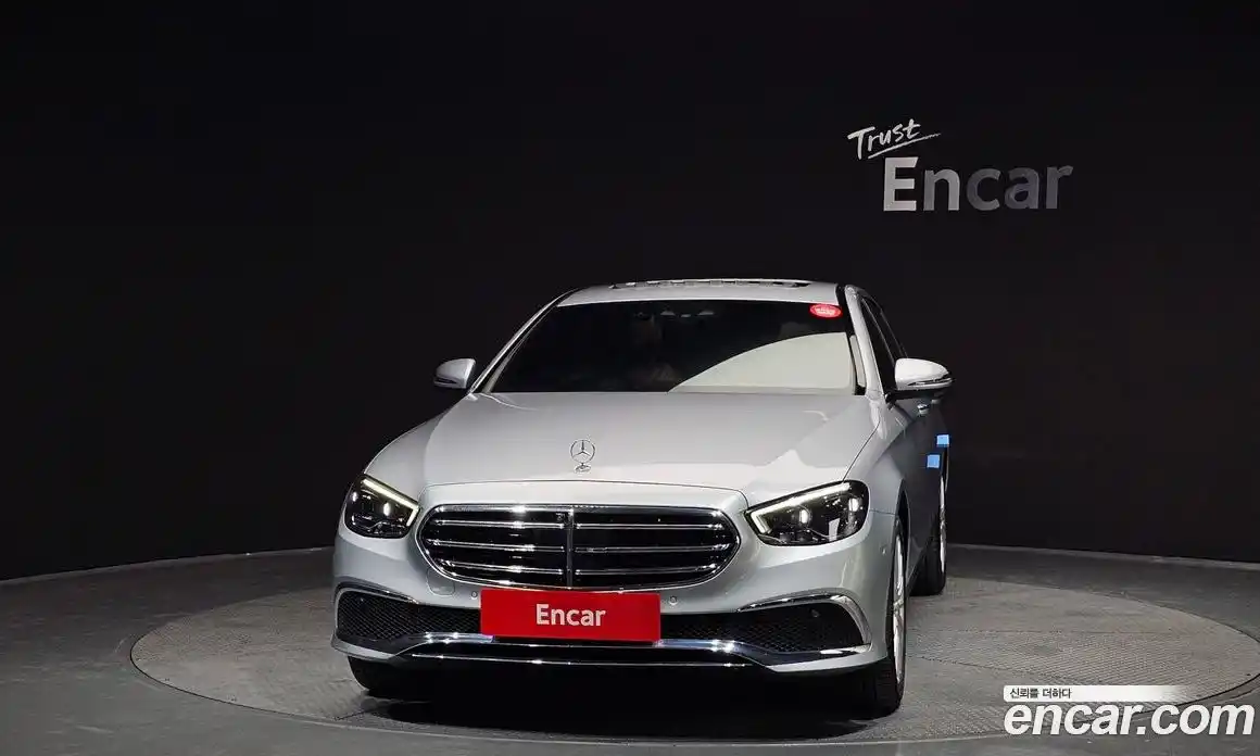 Mercedes-Benz E-Class 2022 2.0 Автомат в Москве № 893181, фото 3