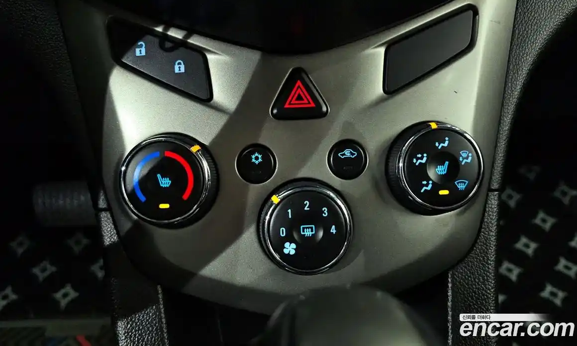 Chevrolet Aveo 2013 1.6 гидро в Москве № 103889, фото 19