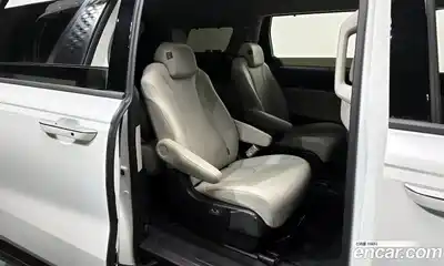 Kia Canival 2023 3.5 гидро в Москве № 52471, миниатюра 12
