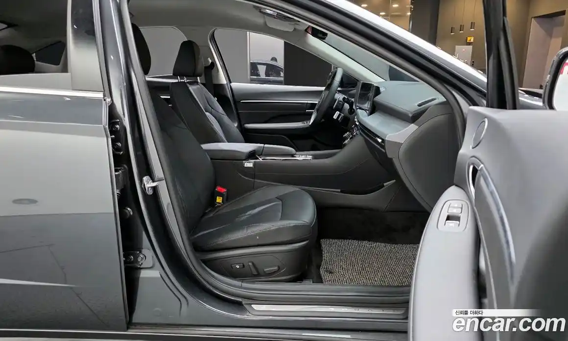 Hyundai Sonata 2025 2.0 Автомат в Москве № 853835, фото 10