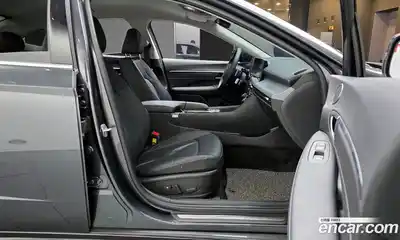 Hyundai Sonata 2025 2.0 Автомат в Москве № 853835, миниатюра 10