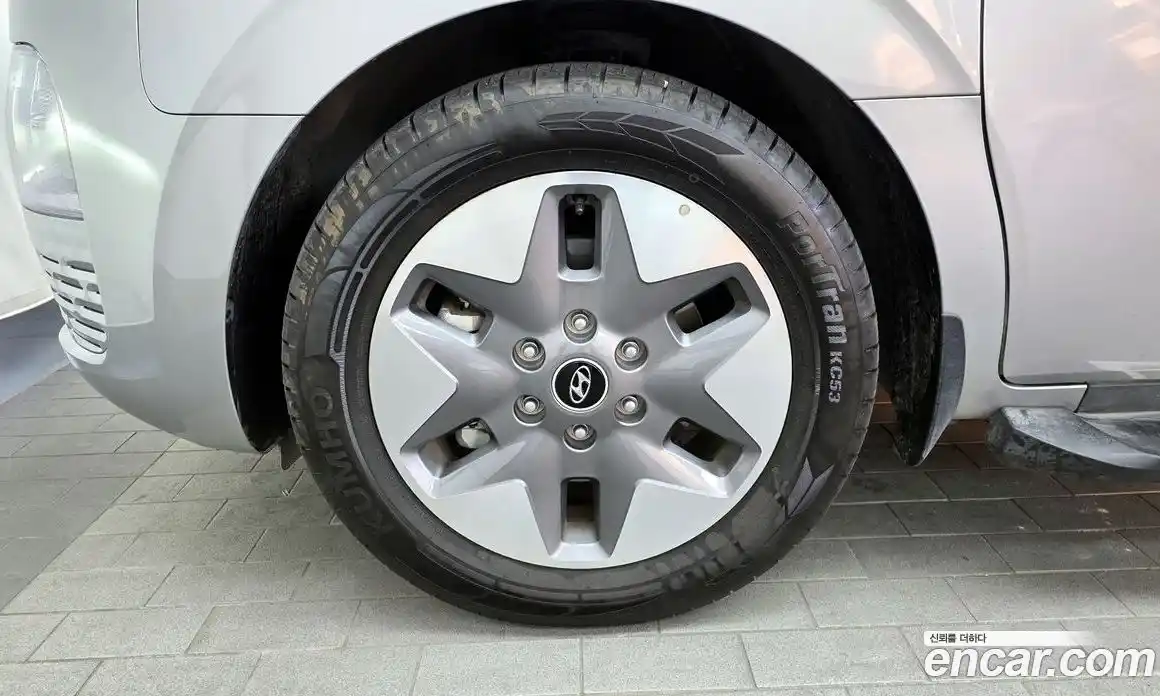 Hyundai Staria 2023 2.2 Автомат в Москве № 853947, фото 20