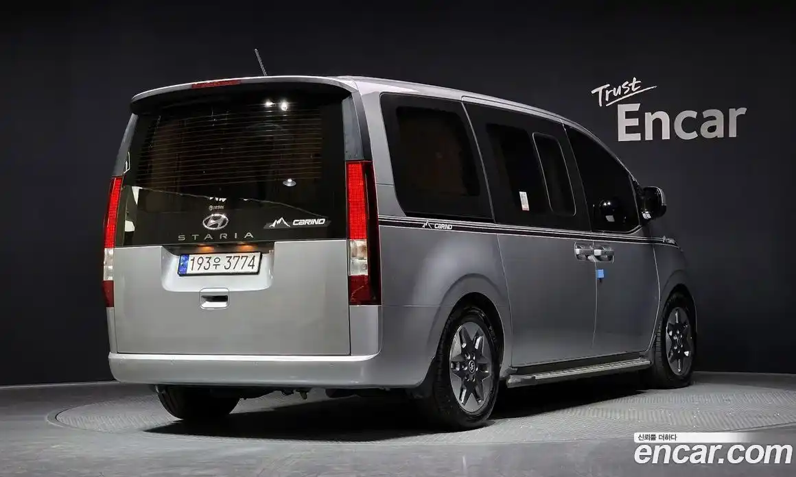 Hyundai Staria 2023 2.2 Автомат в Москве № 853947, фото 5