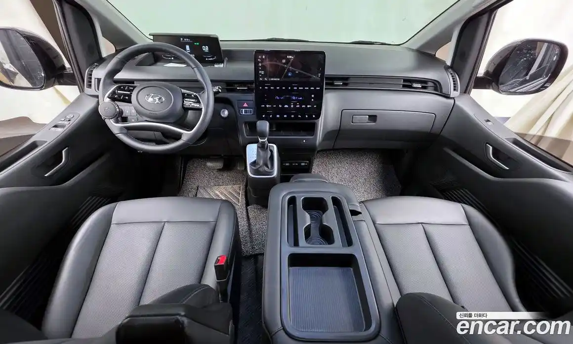 Hyundai Staria 2023 2.2 Автомат в Москве № 853947, фото 10