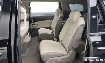 Kia Canival 2023 3.5 Автомат в Москве № 855094, миниатюра 11