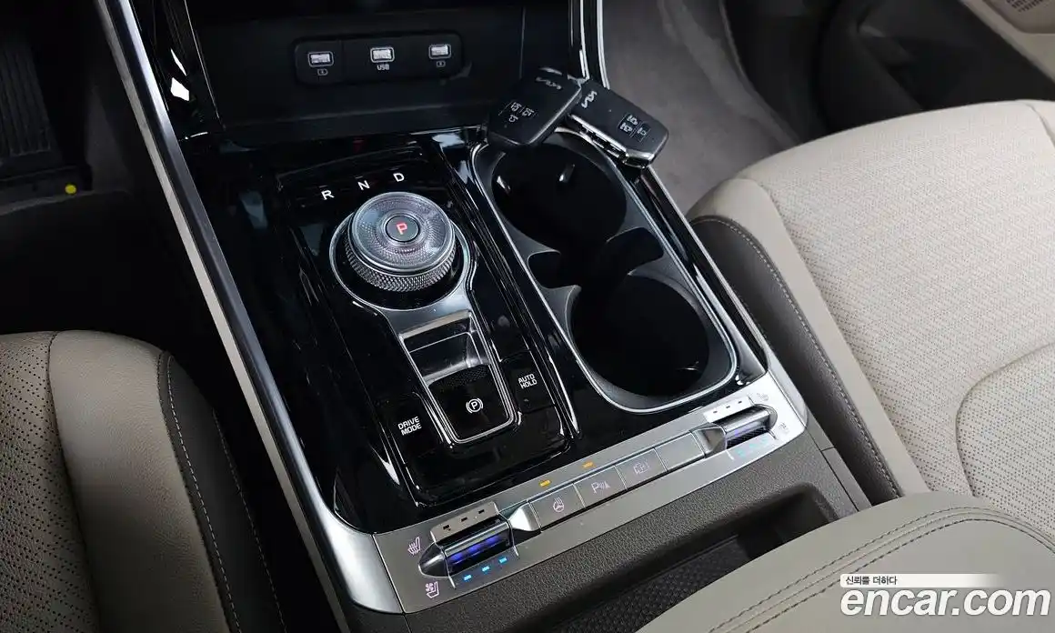 Kia Canival 2023 3.5 Автомат в Москве № 855094, фото 8