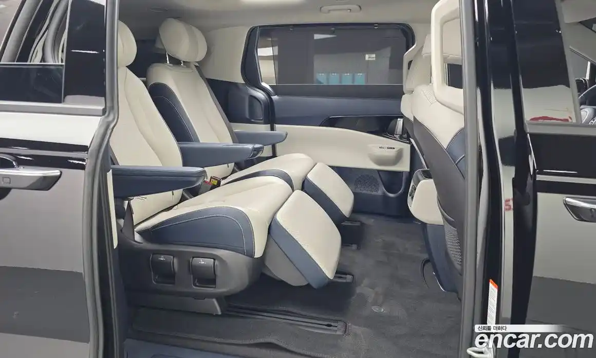 Kia Canival 2024 1.6 Автомат в Москве № 855109, фото 12