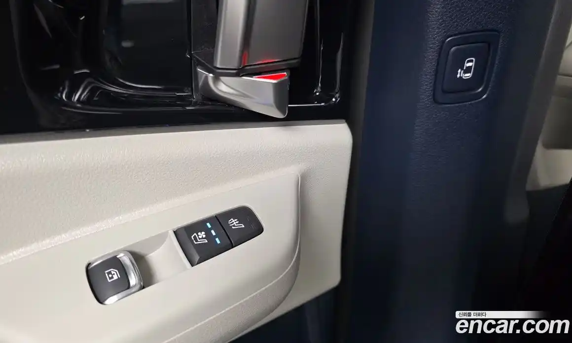 Kia Canival 2024 1.6 Автомат в Москве № 855109, фото 17