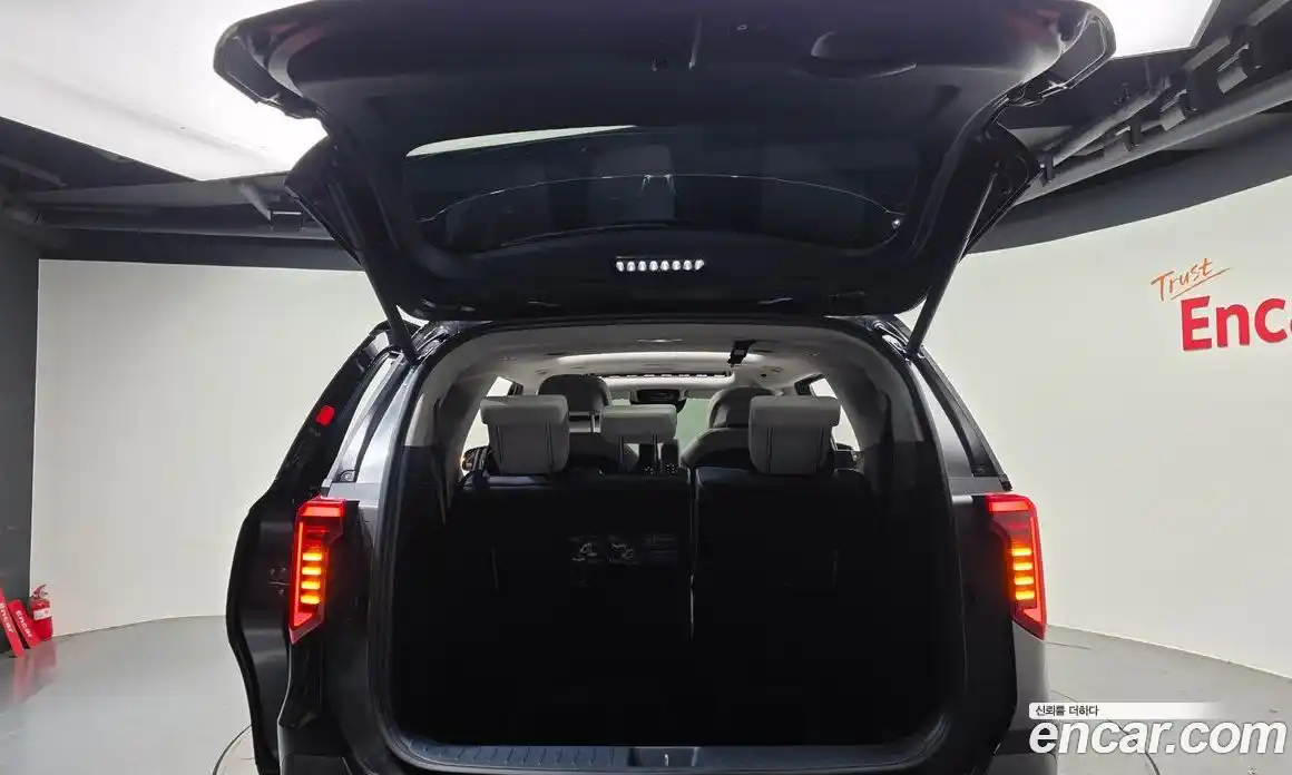 Kia Canival 2024 1.6 Автомат в Москве № 855109, фото 20