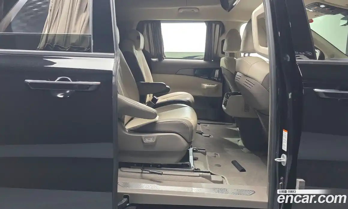 Kia Canival 2024 3.5 Автомат в Москве № 855206, фото 12