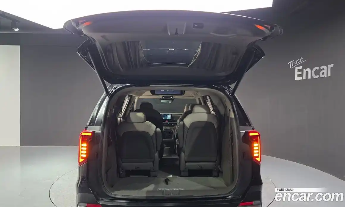 Kia Canival 2024 3.5 Автомат в Москве № 855206, фото 20