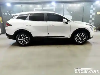 Kia Sportage 2023 1.6 Автомат в Москве № 855453, миниатюра 3