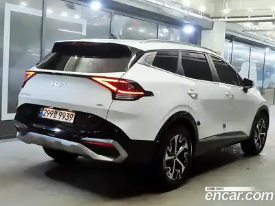 Kia Sportage 2023 1.6 Автомат в Москве № 855453, миниатюра 4