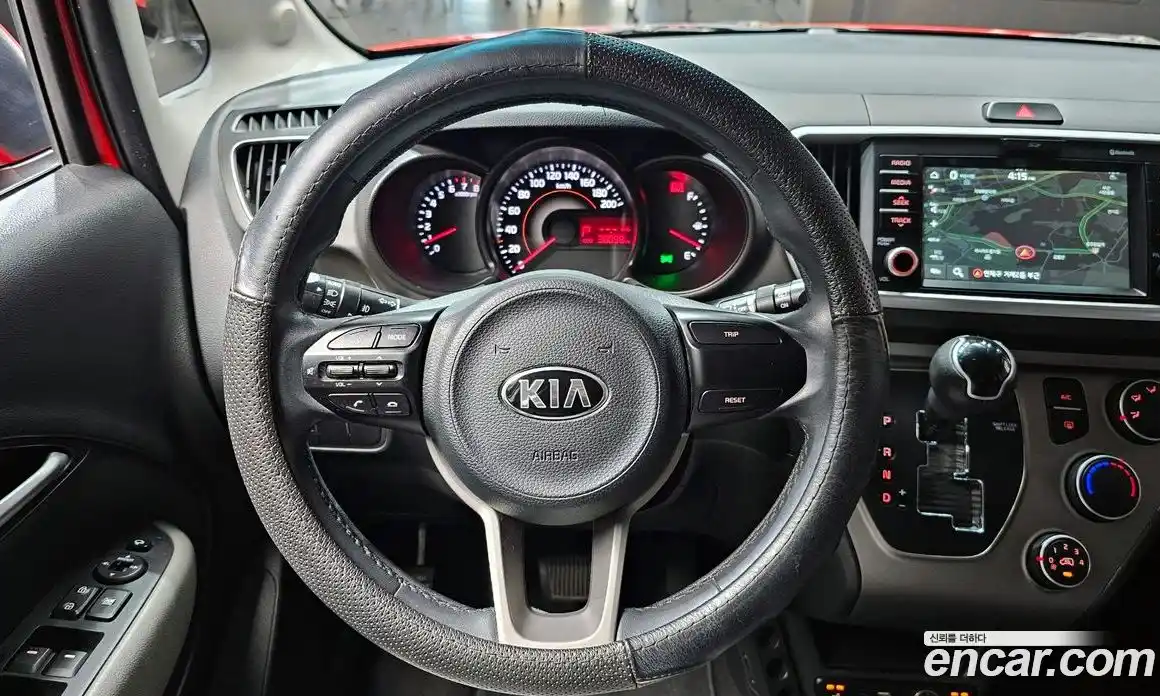 Kia Ray 2018 1.0 Автомат в Москве № 855570, фото 14