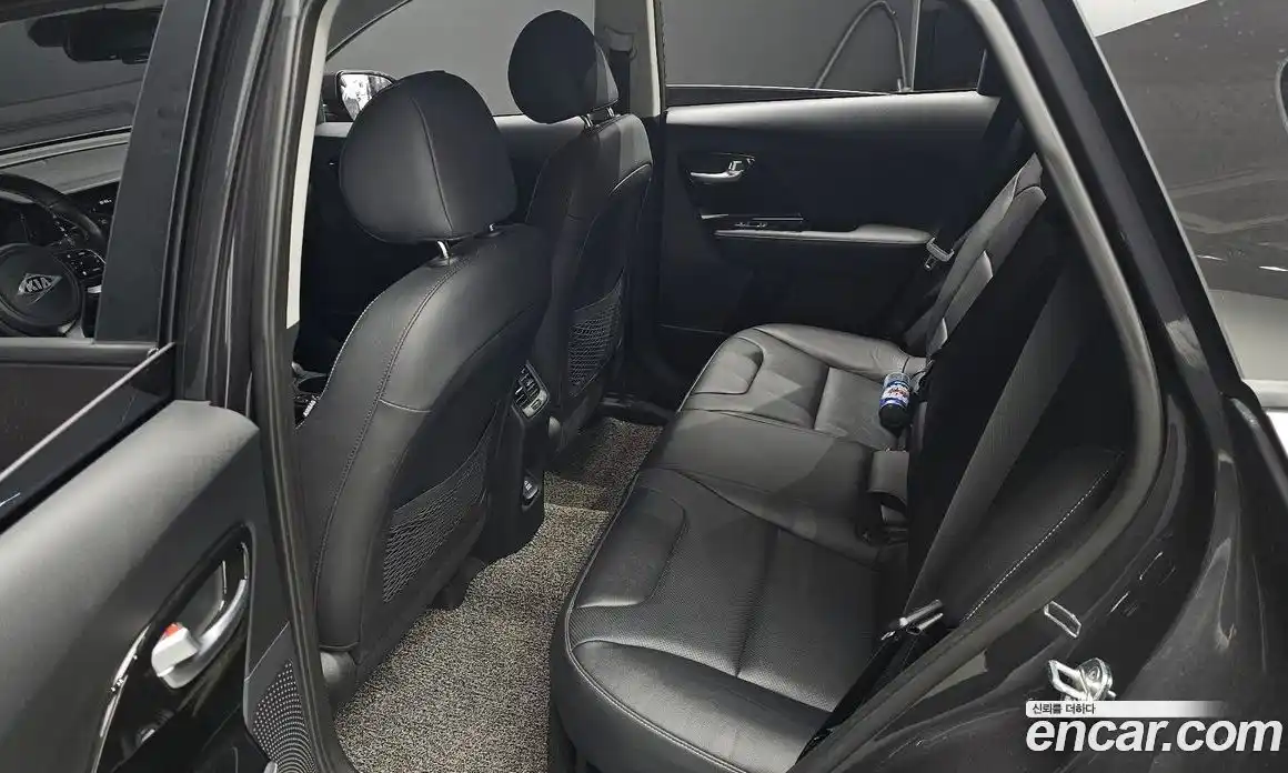 Kia Niro 2021 1.6 Автомат в Москве № 855573, фото 12