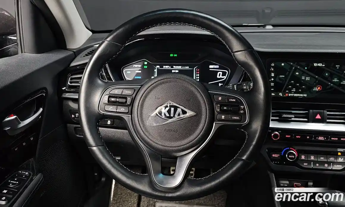 Kia Niro 2021 1.6 Автомат в Москве № 855573, фото 13