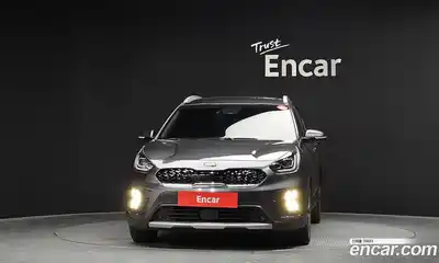 Kia Niro 2021 1.6 Автомат в Москве № 855573, миниатюра 3