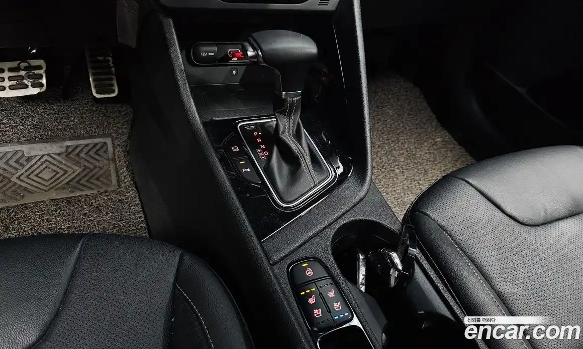 Kia Niro 2021 1.6 Автомат в Москве № 855573, фото 9