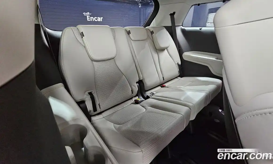 Kia Canival 2021 2.2 Автомат в Москве № 855677, фото 13