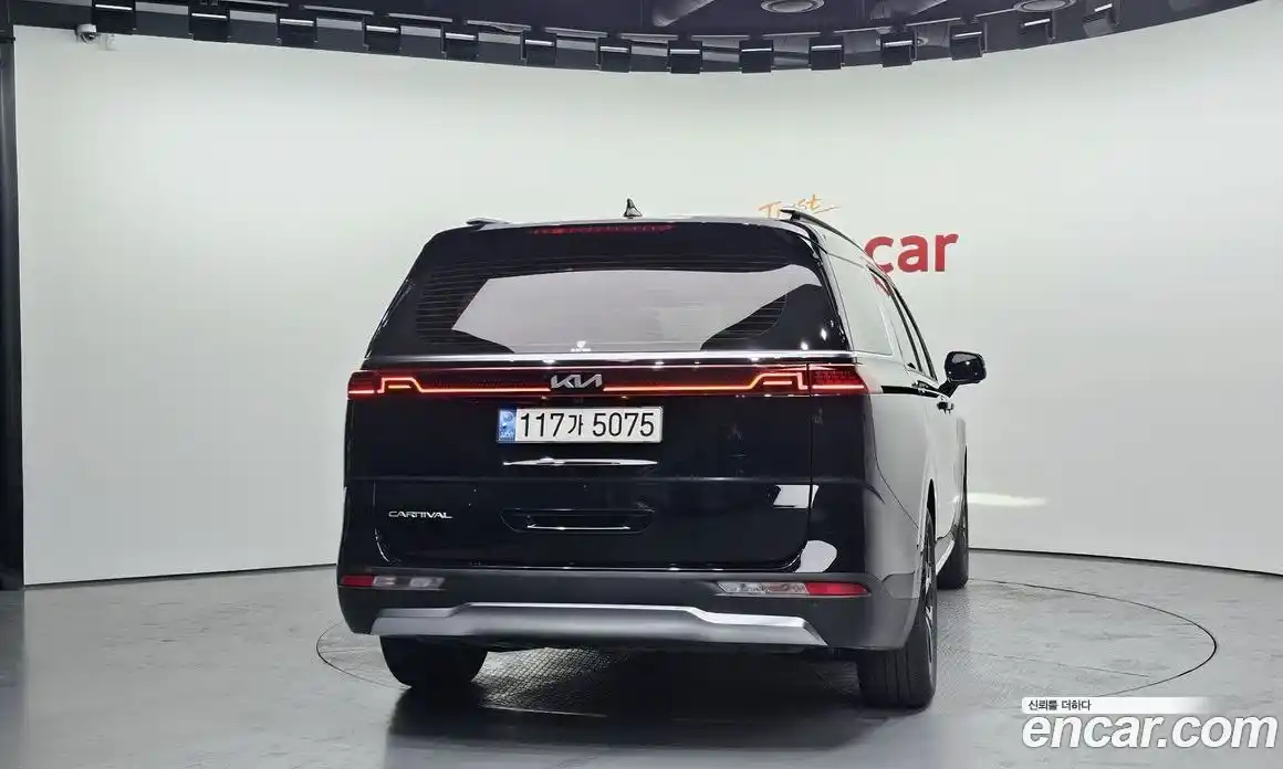 Kia Canival 2021 2.2 Автомат в Москве № 855677, фото 4