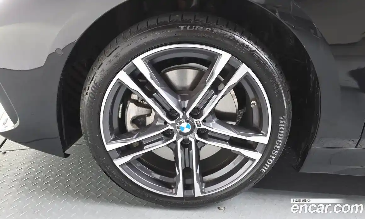 BMW 1-Series 2024 2.0 Автомат в Москве № 855946, фото 4