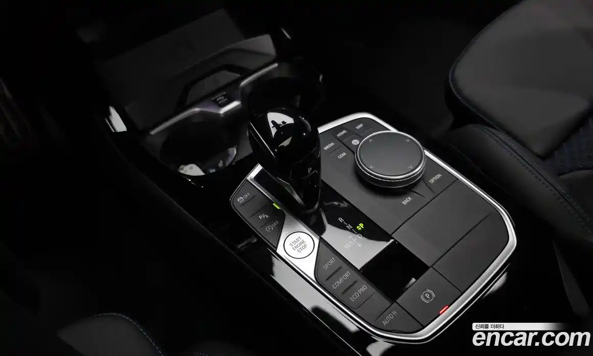 BMW 1-Series 2024 2.0 Автомат в Москве № 855946, фото 8