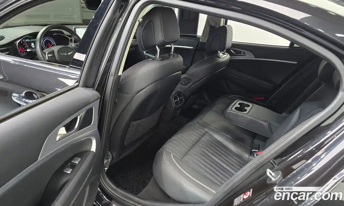 Genesis G70 2019 2.0 Классический в Москве № 856176, фото 11