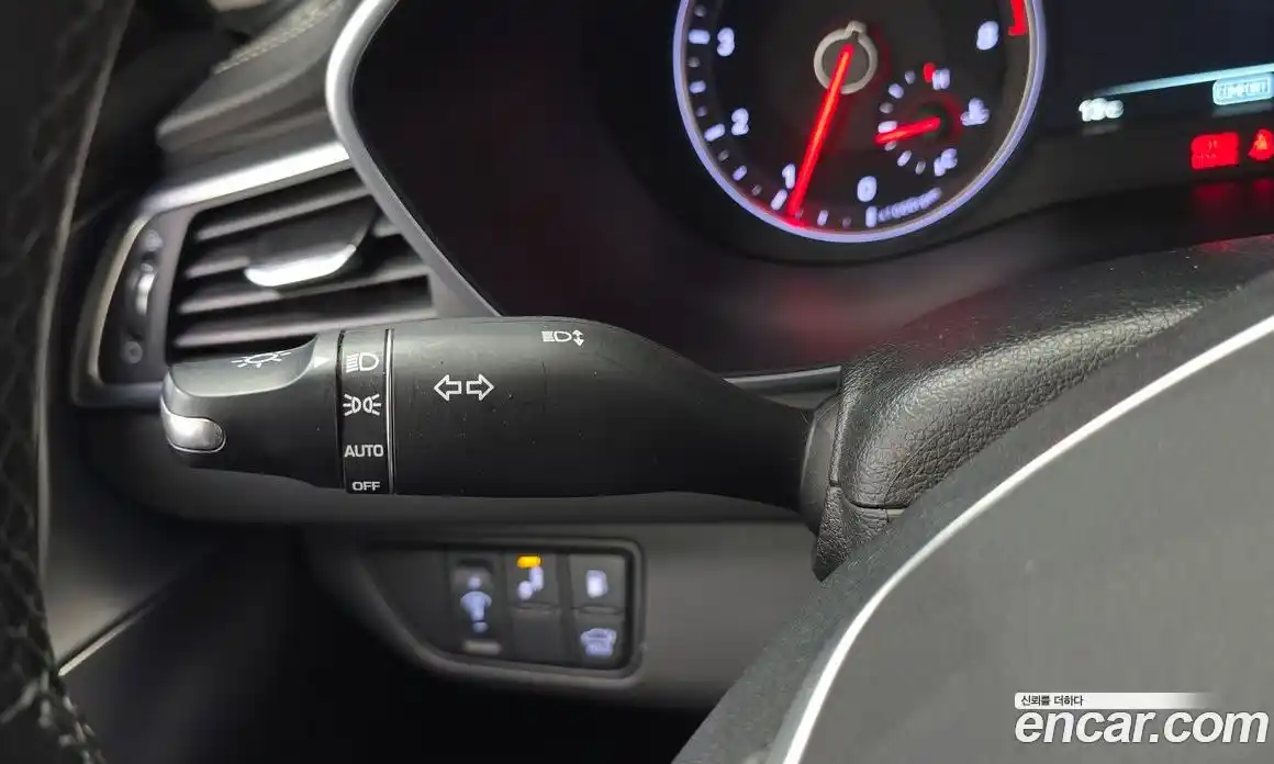 Genesis G70 2019 2.0 Классический в Москве № 856176, фото 16