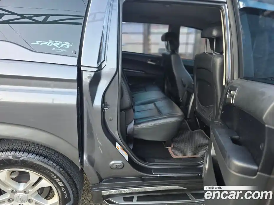 SsangYong Korando 2013 2.0 Автомат в Москве № 857113, фото 18