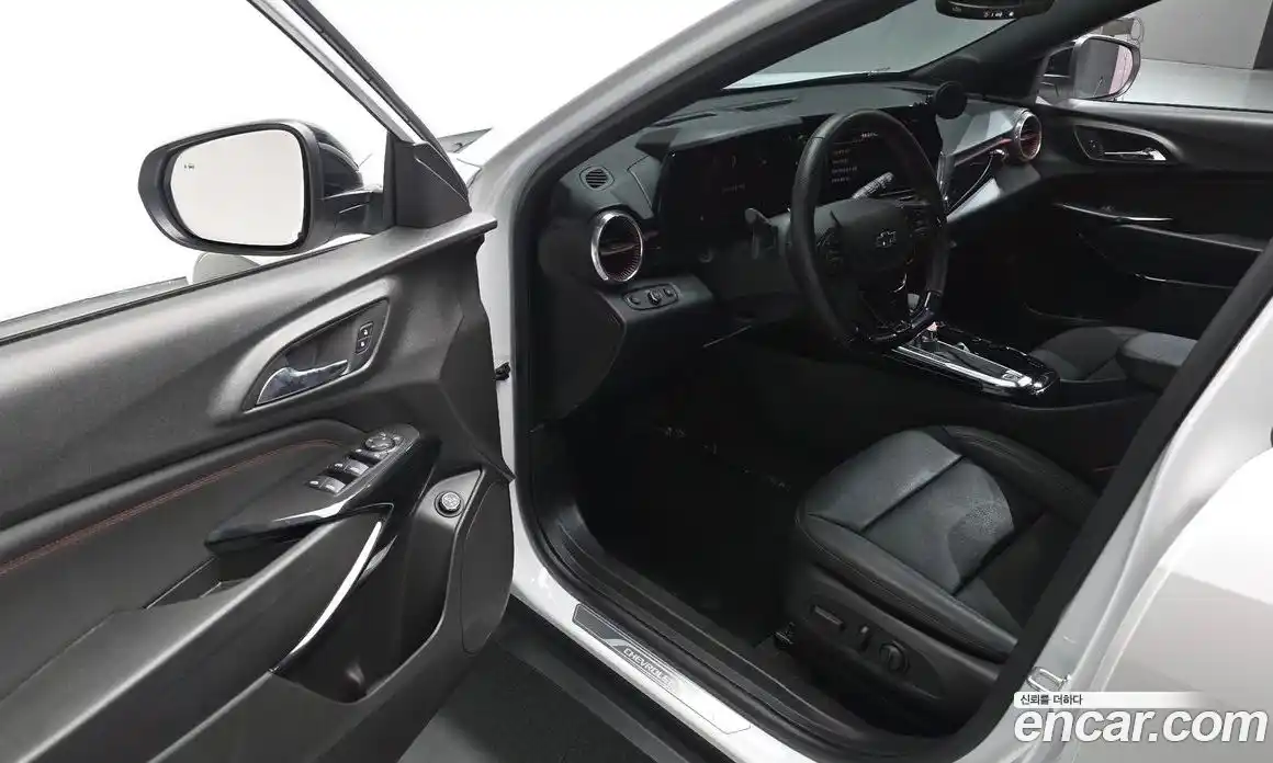 Chevrolet Trax 2025 1.2 гидро в Москве № 857321, фото 9