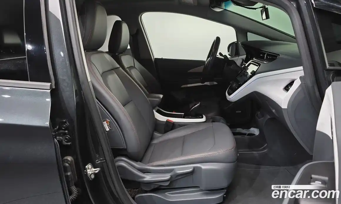 Chevrolet Bolt EV 2018 0.2 Автомат в Москве № 857758, фото 11