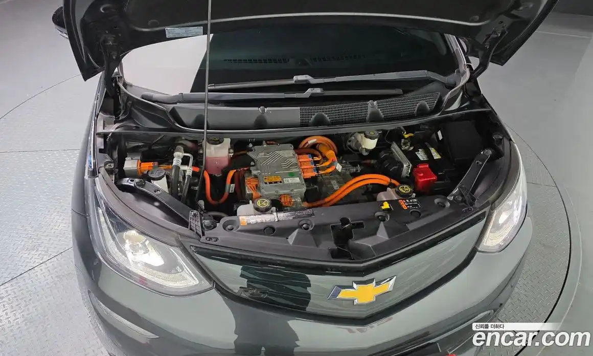 Chevrolet Bolt EV 2018 0.2 Автомат в Москве № 857758, фото 6