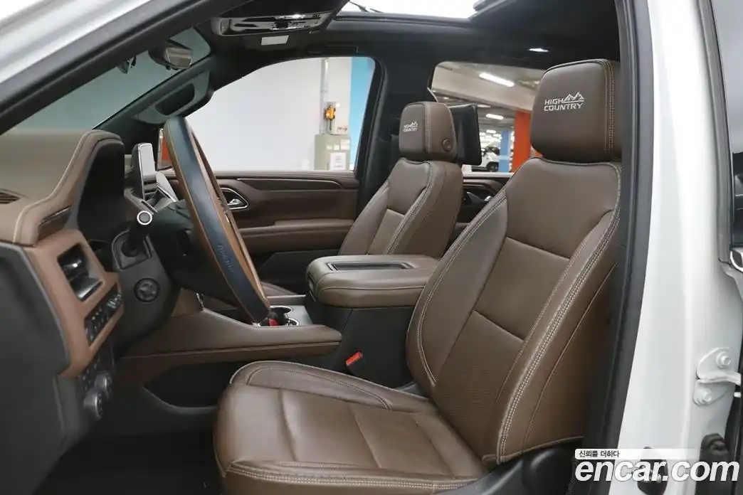 Chevrolet Tahoe 2022 6.2 Автомат в Москве № 857783, фото 17