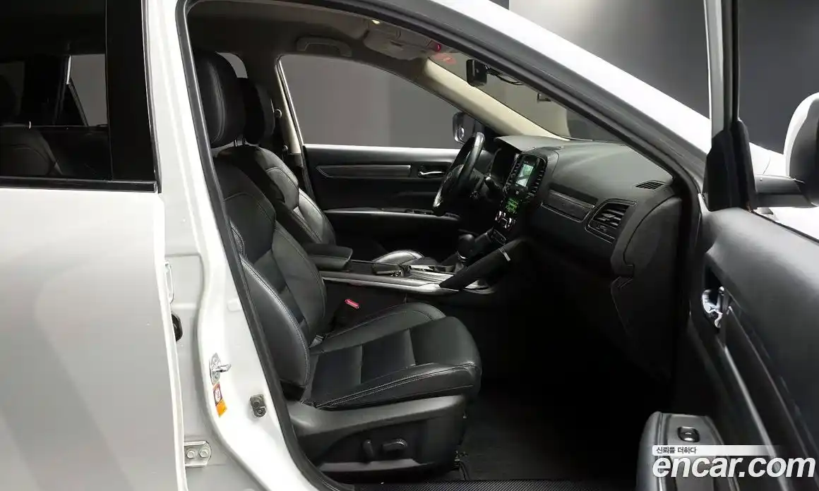 Renault QM6 2018 2.0 гидро в Москве № 858306, фото 10