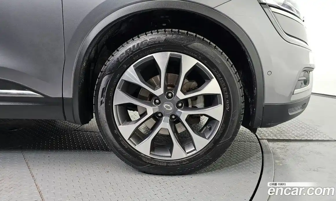 Renault QM6 2017 2.0 Автомат в Москве № 885828, фото 5