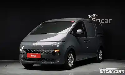 Hyundai Staria, 2025