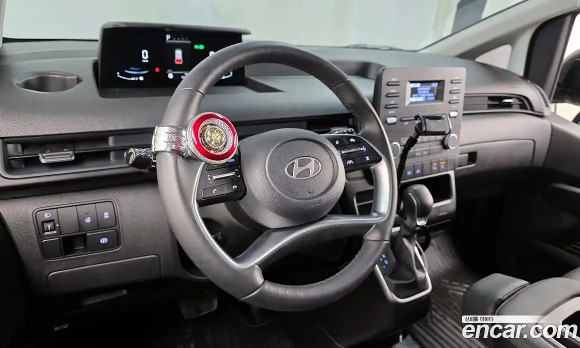 Hyundai Staria 2025 3.5 Автомат в Москве № 885908, фото 13