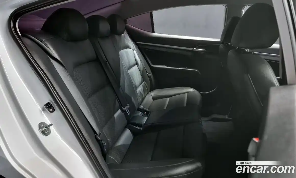 Hyundai Avante 2019 1.6 гидро в Москве № 886129, фото 12