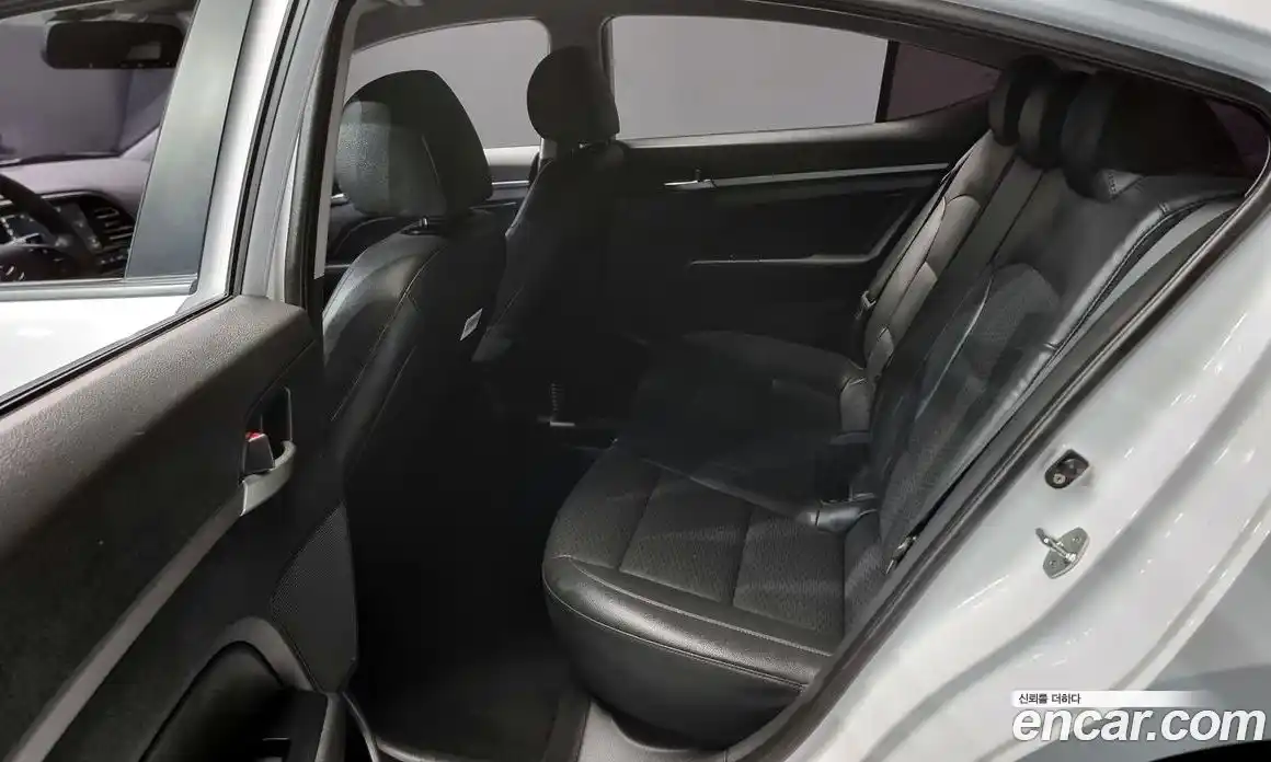 Hyundai Avante 2019 1.6 гидро в Москве № 886129, фото 13