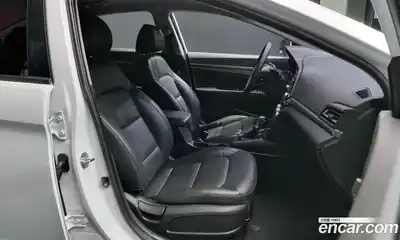 Hyundai Avante 2019 1.6 гидро в Москве № 886129, миниатюра 10