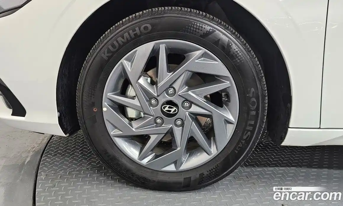 Hyundai Avante 2024 1.6 Автомат в Москве № 886333, фото 5