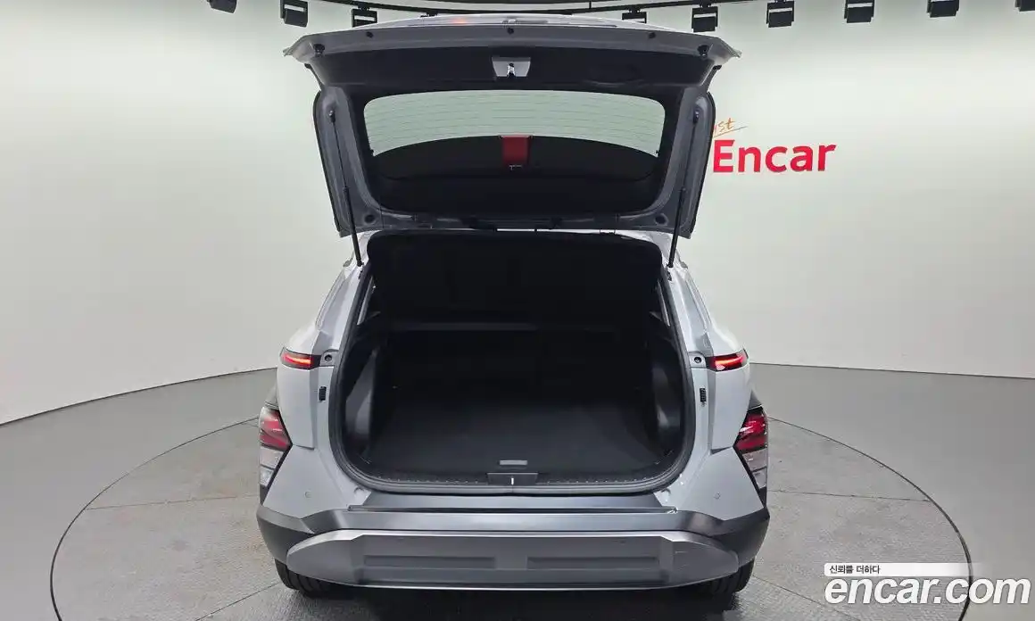 Hyundai Kona 2023 2.0 Автомат в Москве № 886653, фото 20