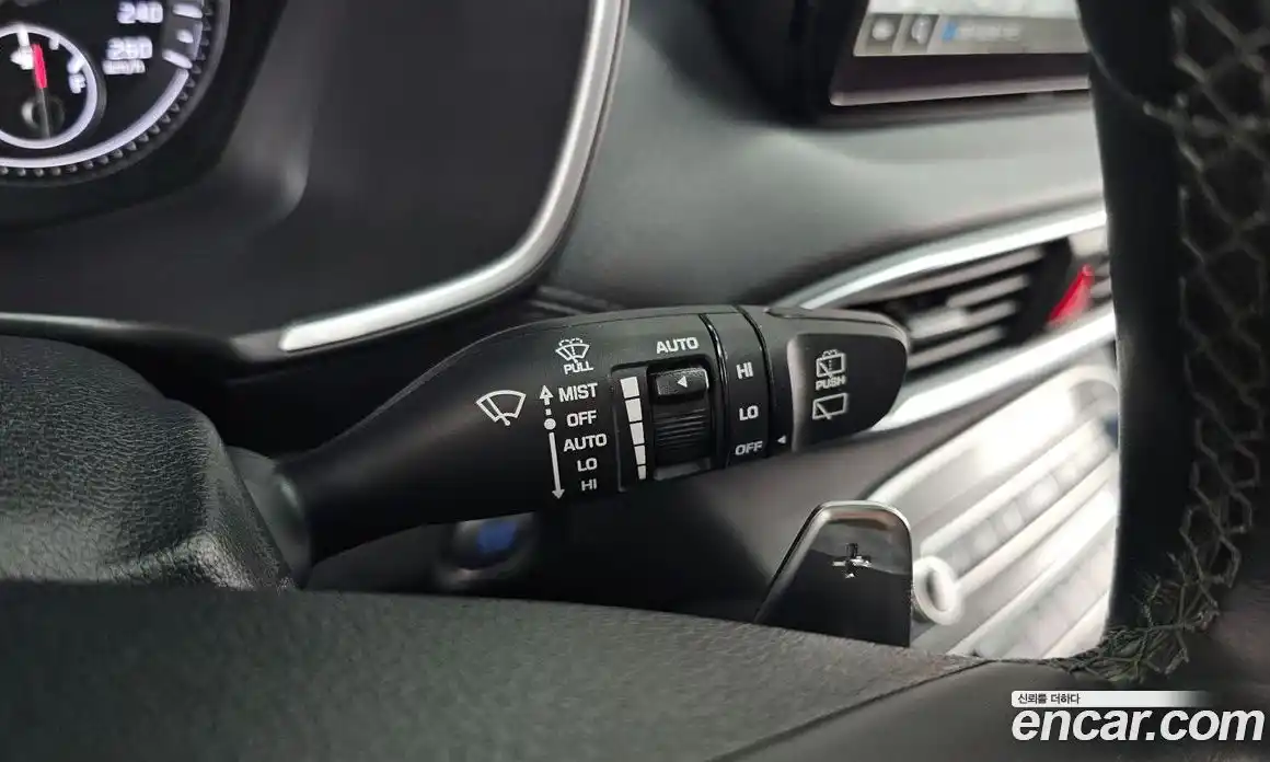 Hyundai Santa Fe 2022 1.6 Автомат в Москве № 886759, фото 17