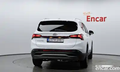 Hyundai Santa Fe 2022 1.6 Автомат в Москве № 886759, миниатюра 3