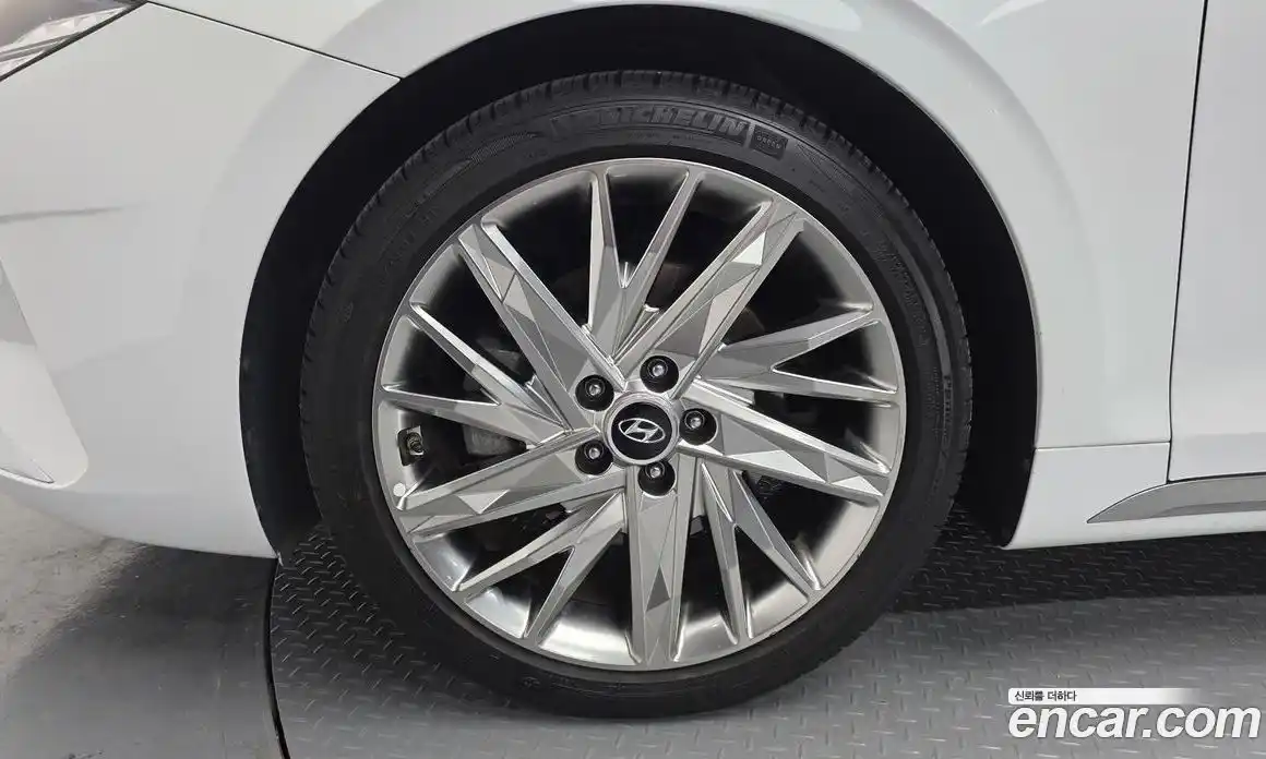 Hyundai Grandeur 2022 2.5 Автомат в Москве № 886825, фото 5