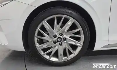 Hyundai Grandeur 2022 2.5 Автомат в Москве № 886825, миниатюра 5